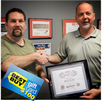 Tommy awarding Mark Little - 3rd runner up